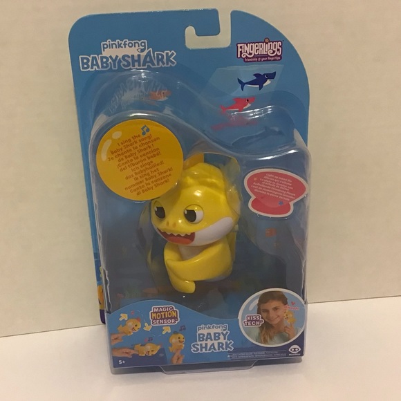 Other - Baby Shark Yellow Fingerlings